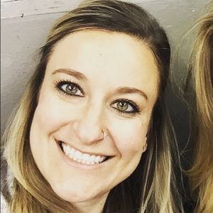 Meet your Posher, Stephani